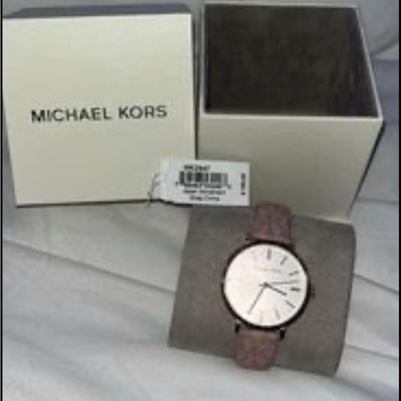 Michael Kors rose gold watch